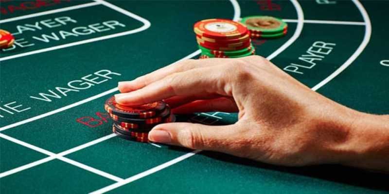 Luật chơi Baccarat Long Bảo